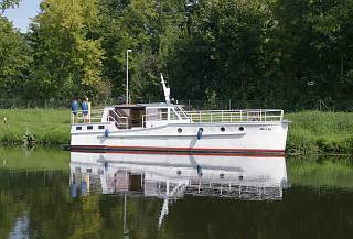 . Motoryacht. Motorboot