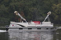 Motorboot-Sun-Tracker-Party-Barge-21-20141012-228.jpg