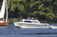 Motorboot-Kajuetboot-20111002-656.jpg