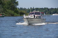 Motorboot-Kajuetboot-20120526-220.jpg