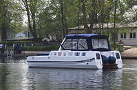 Motorboot-Katamaran-20140412-103.jpg