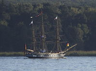 Royal-Louise-20111002-450.jpg