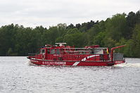 Berliner-Feuerwehr-Loeschboot-III-20140427-120.jpg