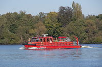 Feuerwehr-Loeschboot-20111015-126.jpg