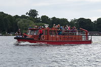 Feuerwehr-Loeschboot-20120825-101.jpg