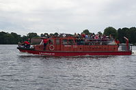 Feuerwehr-Loeschboot-20120825-102.jpg