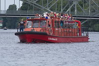 Feuerwehr-Loeschboot-20120825-104.jpg