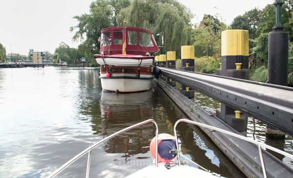 Parkplatz für Sportboote an der Spandauer Schleuse